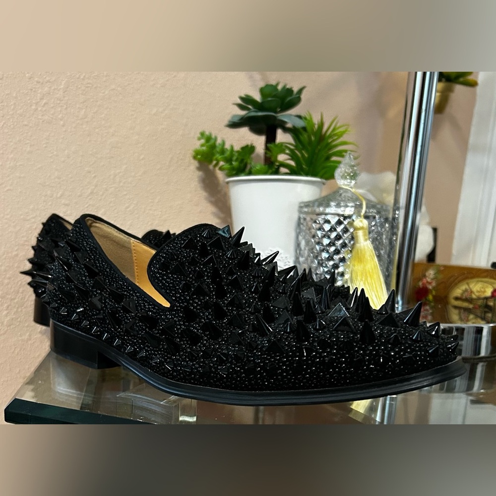 Black with Red Bottom Soles Spiked Studded Rivets Slip On Dress Shoes/Loafers 41 - Picture 9 of 16
